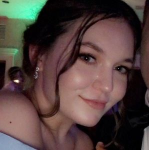 Meet your Posher, Alexandra